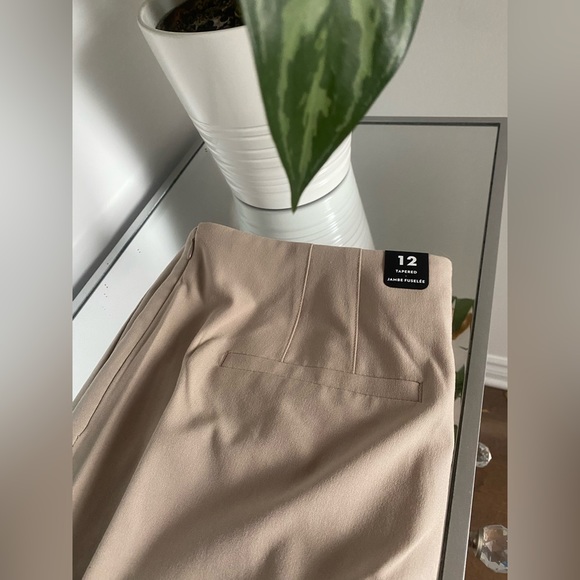 Beige pant - Picture 5 of 5